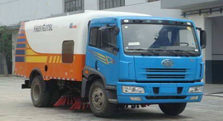 沈陽(yáng)周經(jīng)理 先賣人品，再賣掃路車——專訪隨州大力神威專用汽車銷售